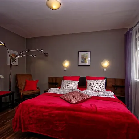 Cozy Gardens In Apartament *