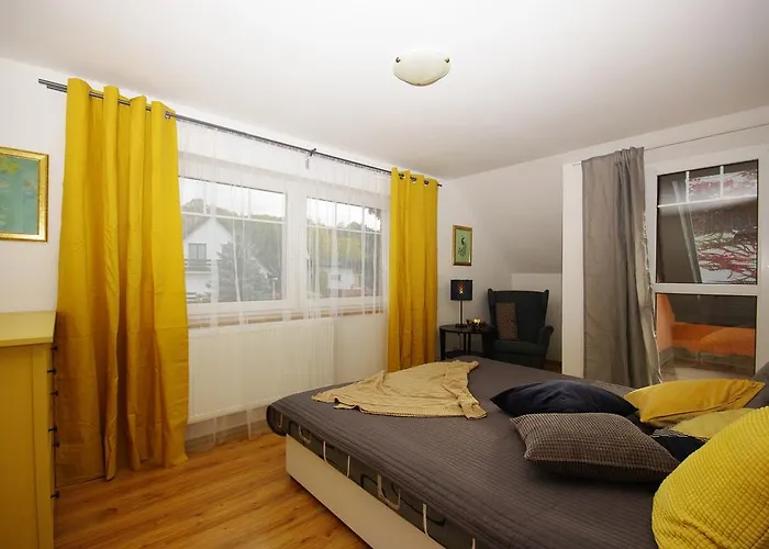 Cozy Gardens In Lägenhet Prag