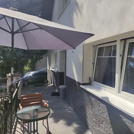 Appartement Cozy Gardens In Praag